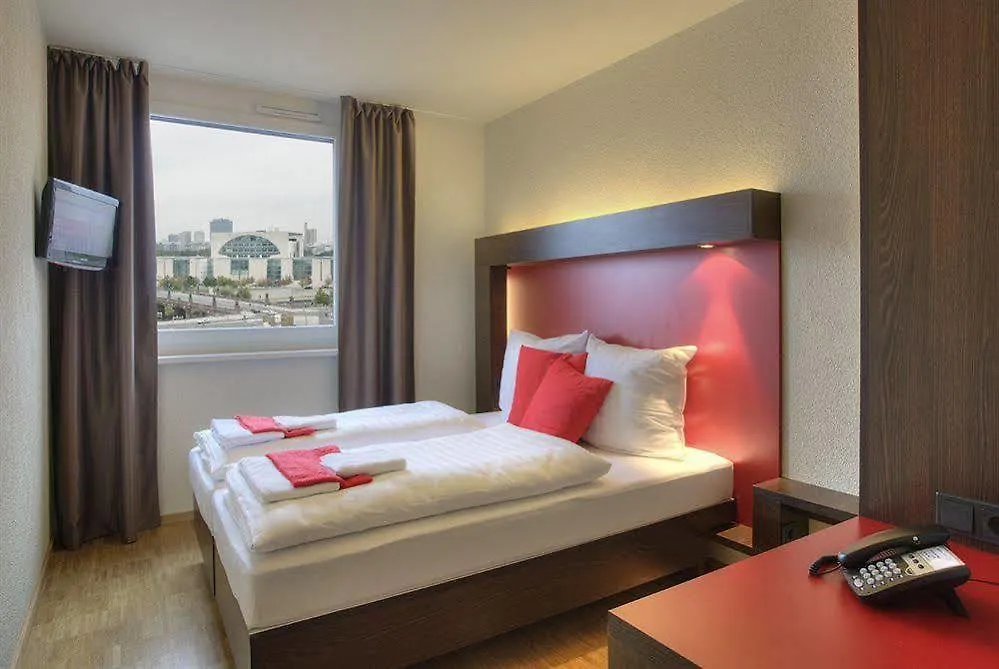 Meininger Hotel Berlin Hauptbahnhof